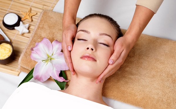  رزرو خدمات فیشیال دکلته